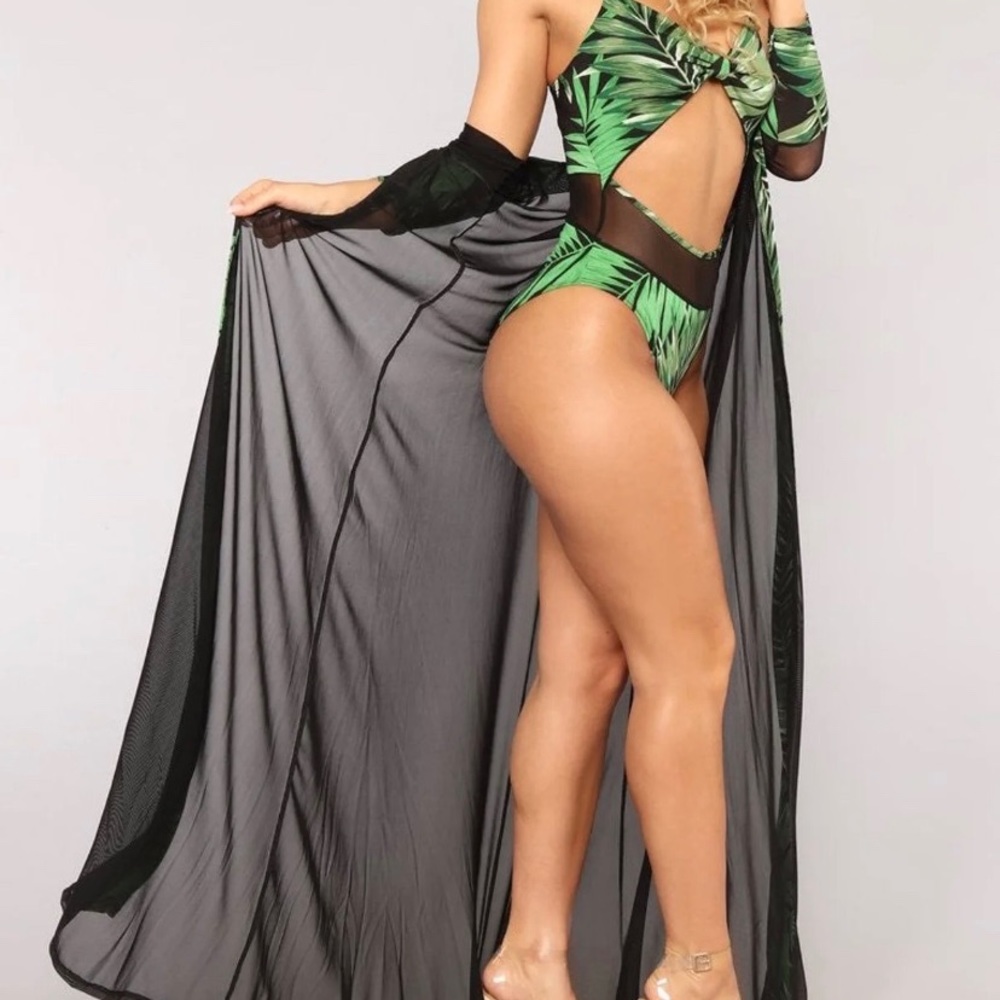 Fashion Nova Sunkini and Cover up